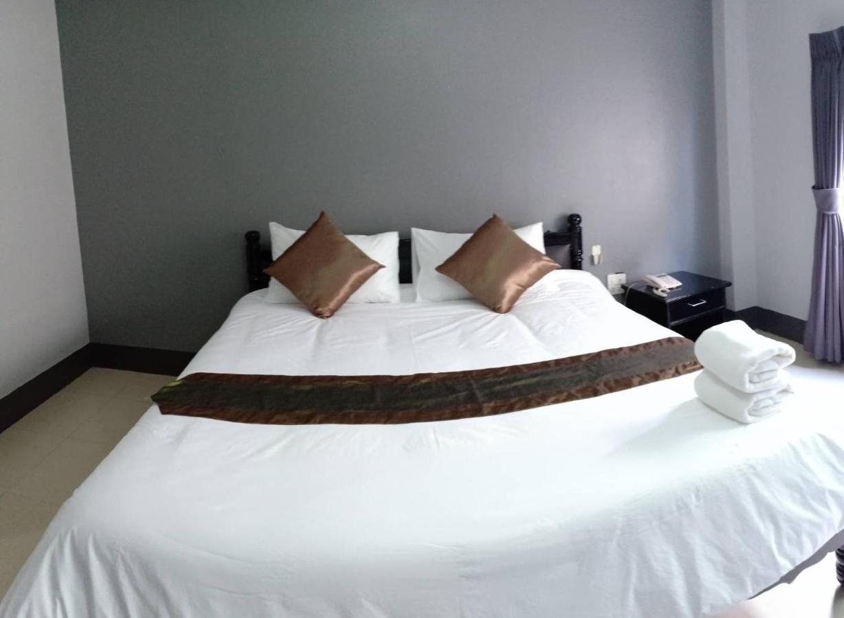 Submukda Phoomplace Hotel Mukdahan Exterior foto